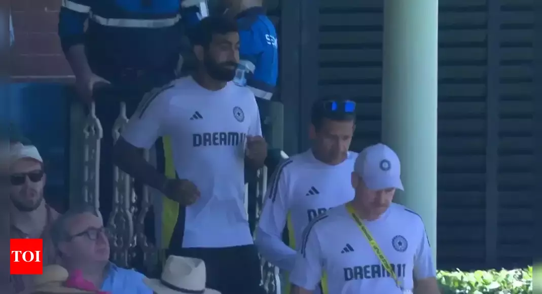 Jasprit Bumrah leaves the Sydney Cricket Ground with team doctor | Cricket News – Times of India