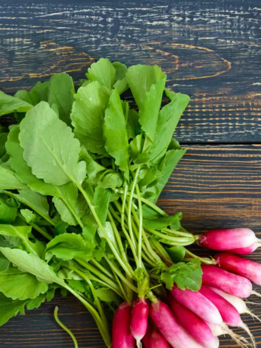 10 benefits of eating Mooli ke Patte (Radish leaves) | Times of India
