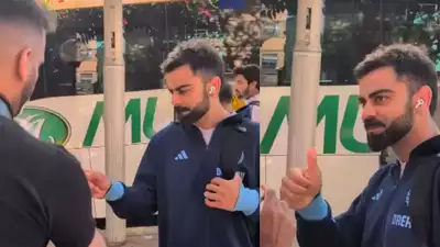 Saxophone signed! Joyous Virat Kohli wins fan's heart in Australia - Watch