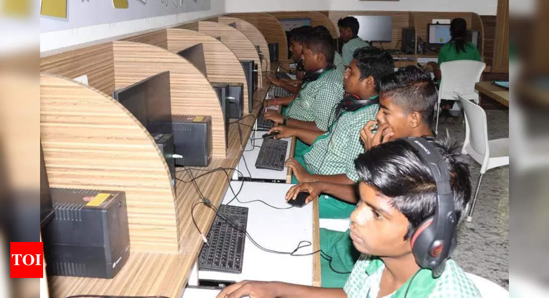 Working computers in 59.4% of Odisha schools, internet in 82% | Bhubaneswar News