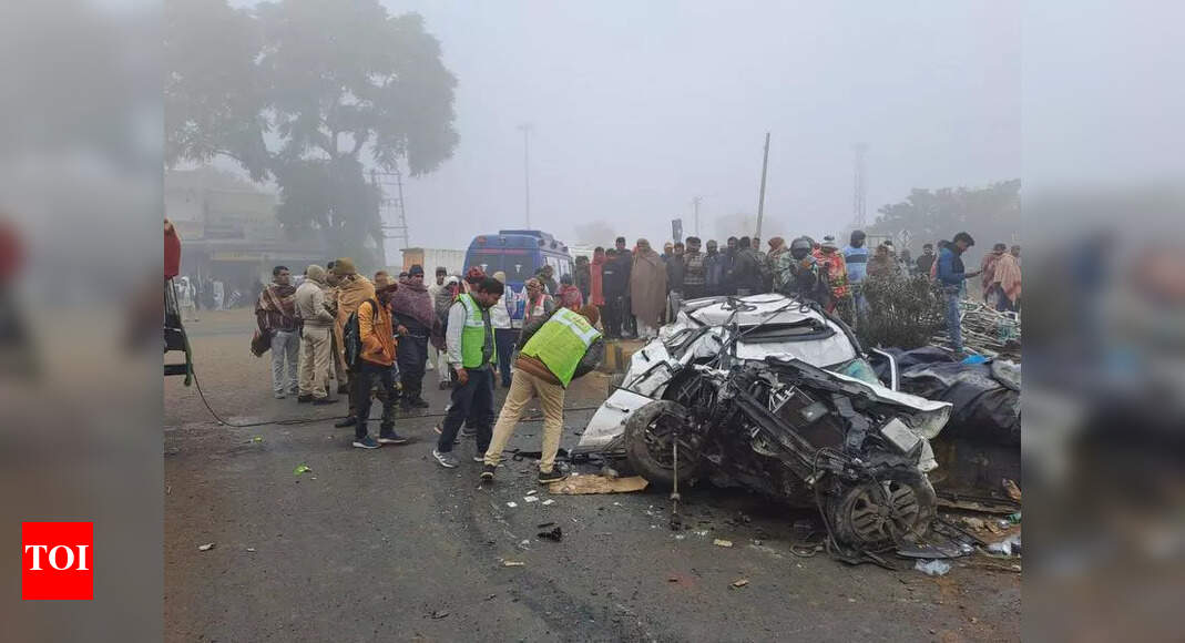 Truck overturns on crashed car; 2 killed | Chandigarh News - The Times ...