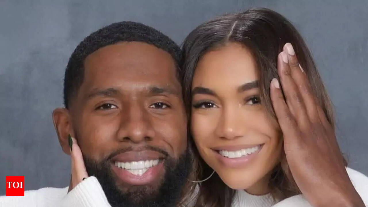 NBA fans react to $42 million Phoenix Suns star's pictures with girlfriend  Paige Hurd: "Money will get you all the baddies" | NBA News - The Times of  India