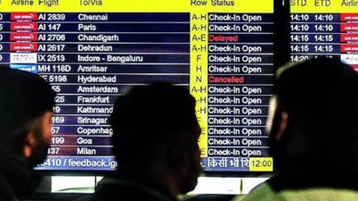 400 flights delayed, 45 cancelled, 19 diverted at Indira Gandhi International Airport