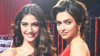 Birthday throwback: When Sonam Kapoor reacted to Deepika Padukone's 'Shadiest pickup line' story, Netizens called her 'Jealous'