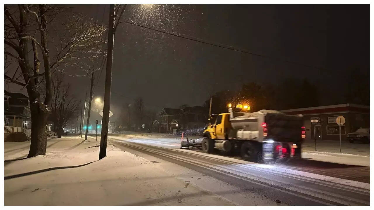 Winter storm causes extensive flight disruptions across the united ...
