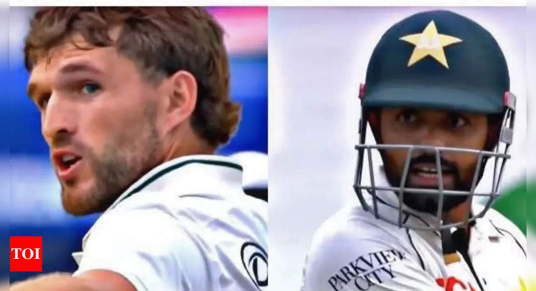 Watch: Mulder throws ball at Babar Azam, sparks tension