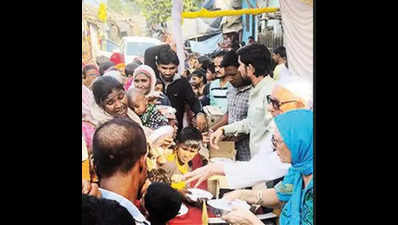 Food bank van drives change by feeding needy in slums