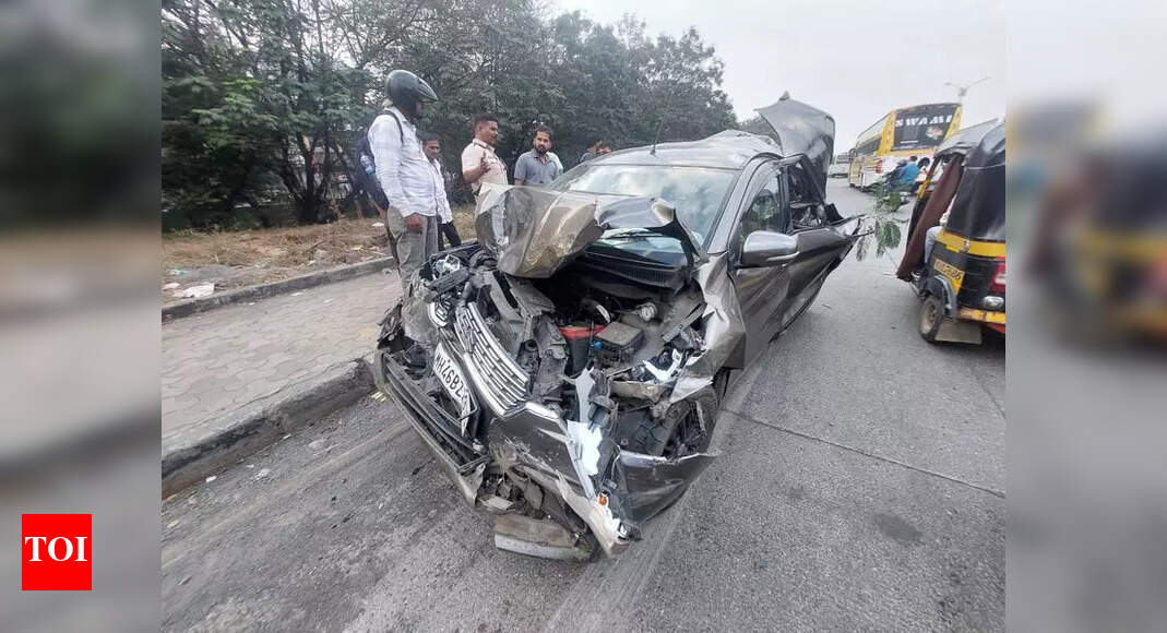 Biker killed as dumper hits 3 vehicles on Sion highway | Mumbai News ...
