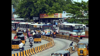 To avoid jams, bus bays, poles & trees at 125 junctions to go