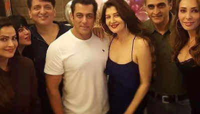 When Sangeeta Bijlani revealed how she maintained a good bond with her ex boyfriend Salman Khan even after she caught him cheating