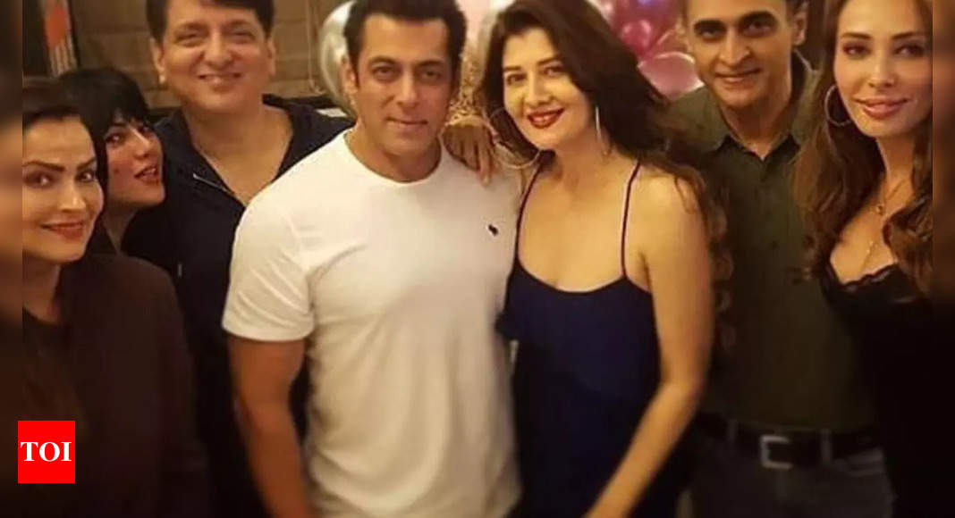 When Sangeeta Bijlani revealed how she maintained a good bond with her ex boyfriend Salman Khan even after she caught him cheating