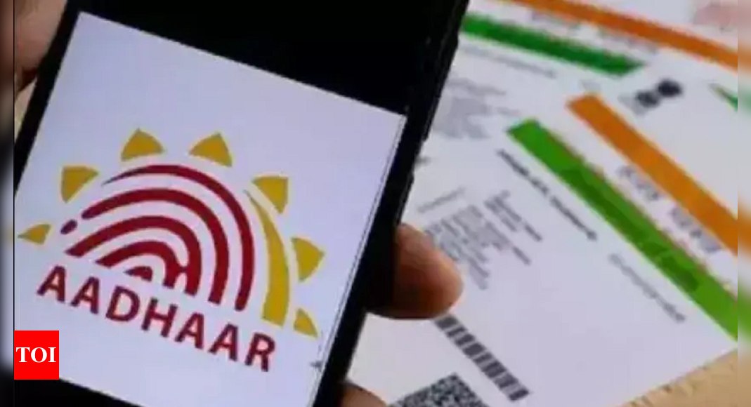 Govt mandates Aadhaar for beneficiaries of LPG subsidy