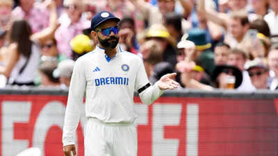 Sunil Gavaskar on Virat Kohli: Crowd responses create extra pressure on team