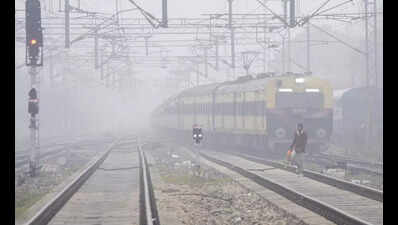 Delays continue to hit train passengers | Patna News - The Times ...