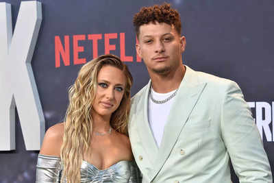 Patrick Mahomes turns his attention to the playoffs, while his wife, Brittany Mahomes, stays dedicated to her pregnancy routine