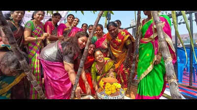 Celebrate Sankranti in traditional way at Suggi Huggi fest