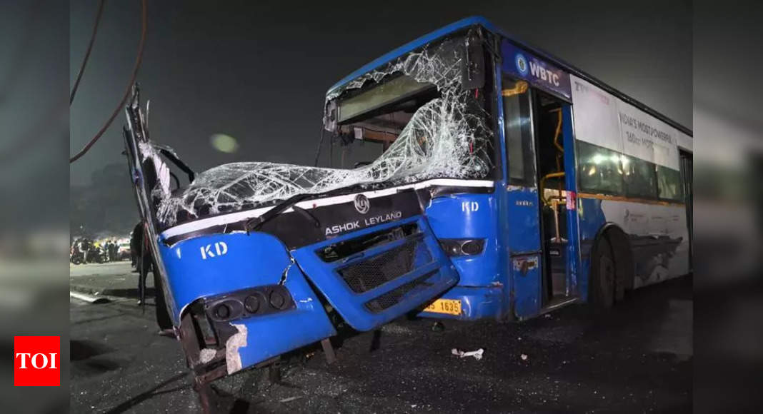 Close Shave As Two Buses Collide At Dorina Crossing - Times Of India