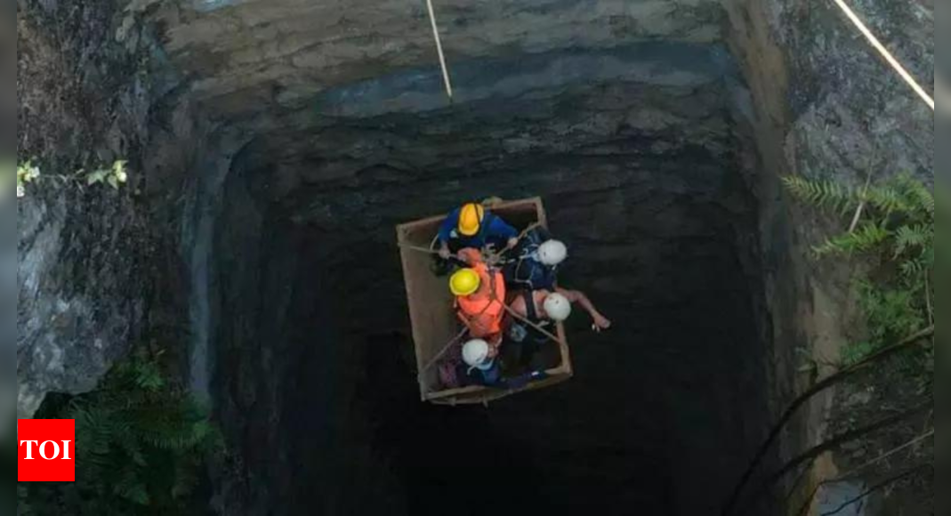 Army, Navy, NDRF deployed to rescue 11 trapped in flooded Assam 'rat hole' mine