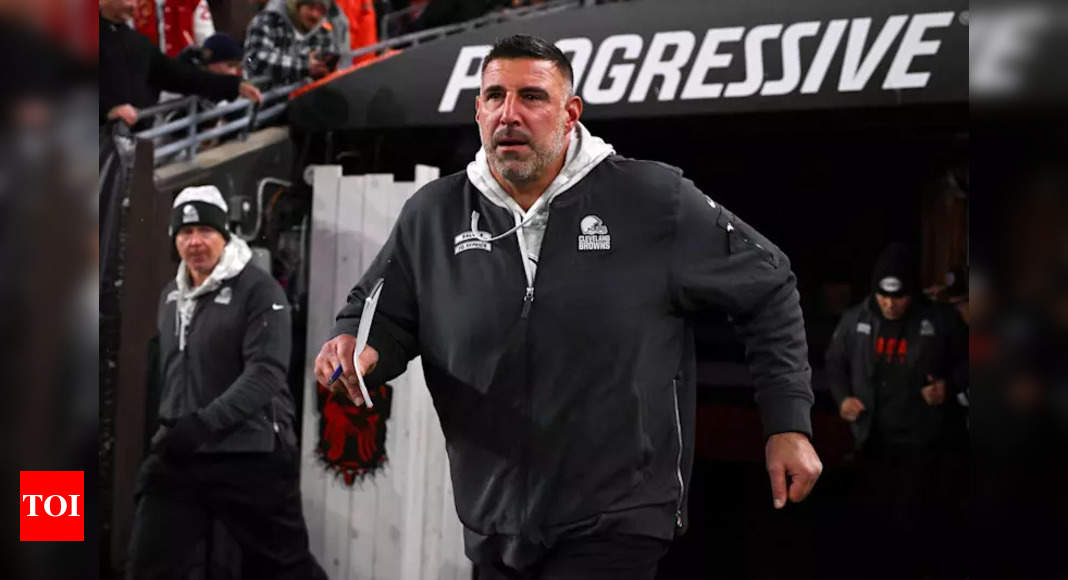 Patriots to Interview Franchise Legend Mike Vrabel for Head Coach Position This Thursday