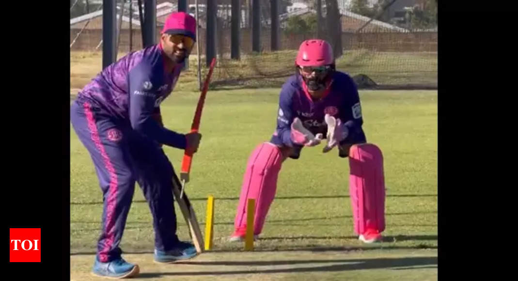 Watch: Paarl Royals' Dinesh Karthik sweats it out ahead of SA20 season