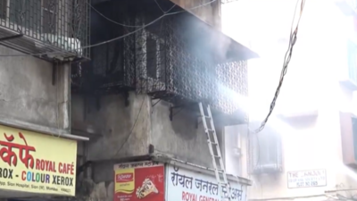 Massive fire breaks out at residential building in Mumbai