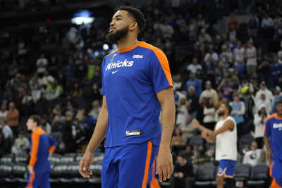 Will Karl-Anthony Towns play against the Toronto Raptors tonight? Latest update on the New York Knicks star's injury report (January 8, 2025)