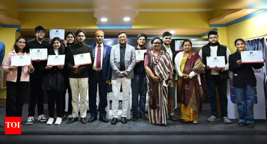 Respect opponent, don’t be overconfident: Chess grandmaster’s tips to city students | Kolkata News