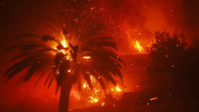 Los Angeles wildfires kill 5, force thousands to flee