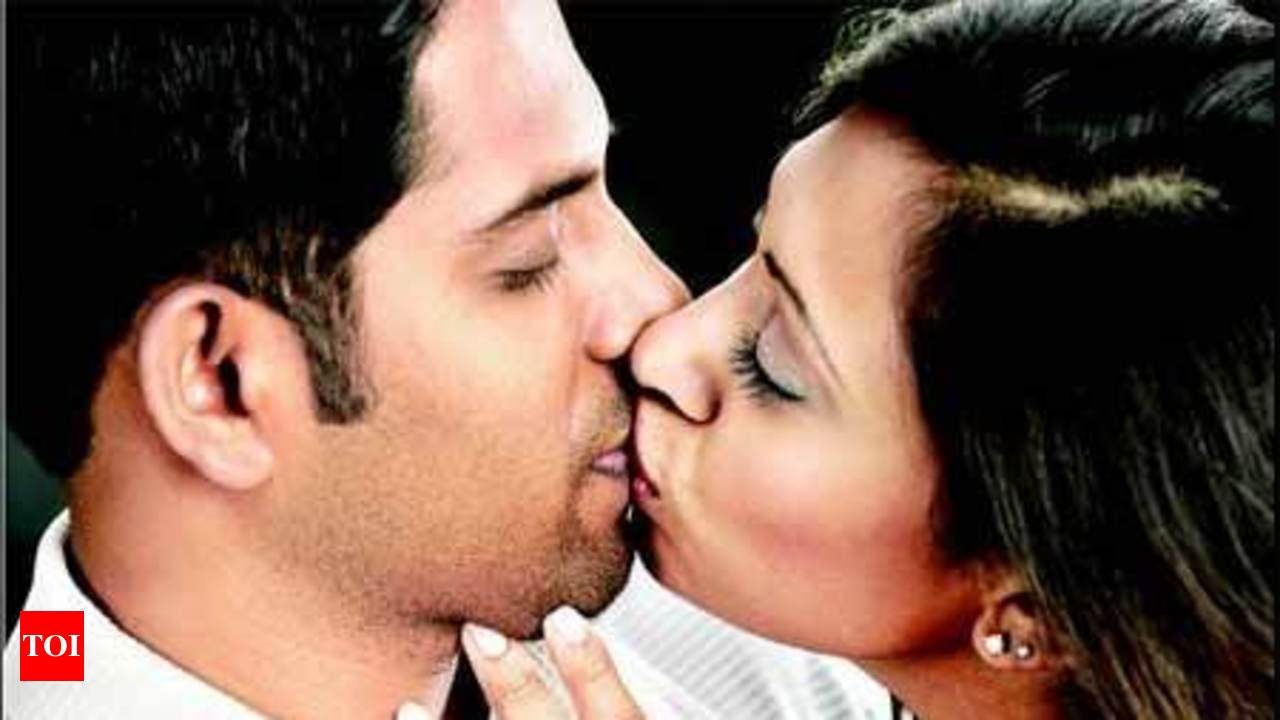 A sloppy kisser too can kiss well - Times of India