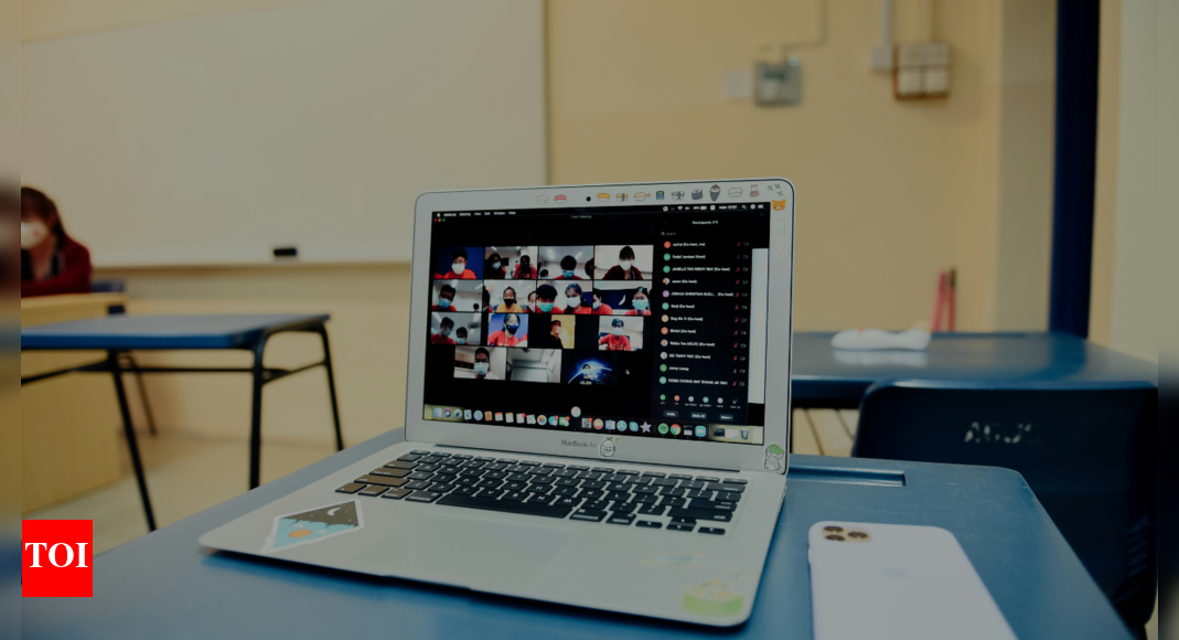7 Ways Online Schools Are Closing the Gender Education Gap Worldwide