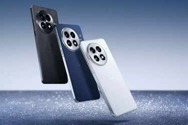 Sony α6700 (ILCE-6700) mirrorless camera with interchangeable lens