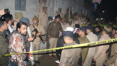 Family of 5 killed in crowded Meerut locality, 2 detained