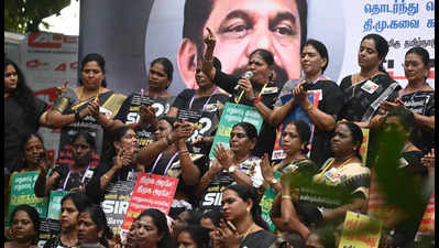 AIADMK women functionaries stage protest over violence against women