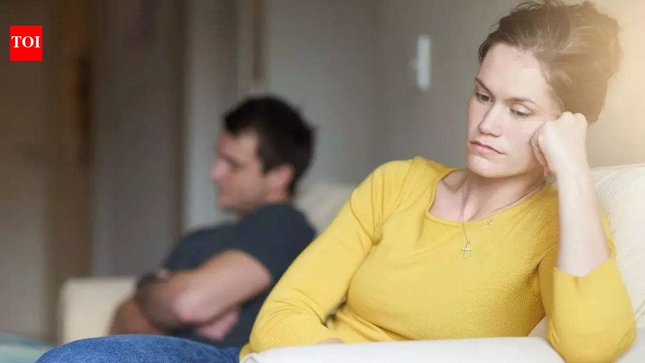 7 signs of identifying passive aggression in people around you