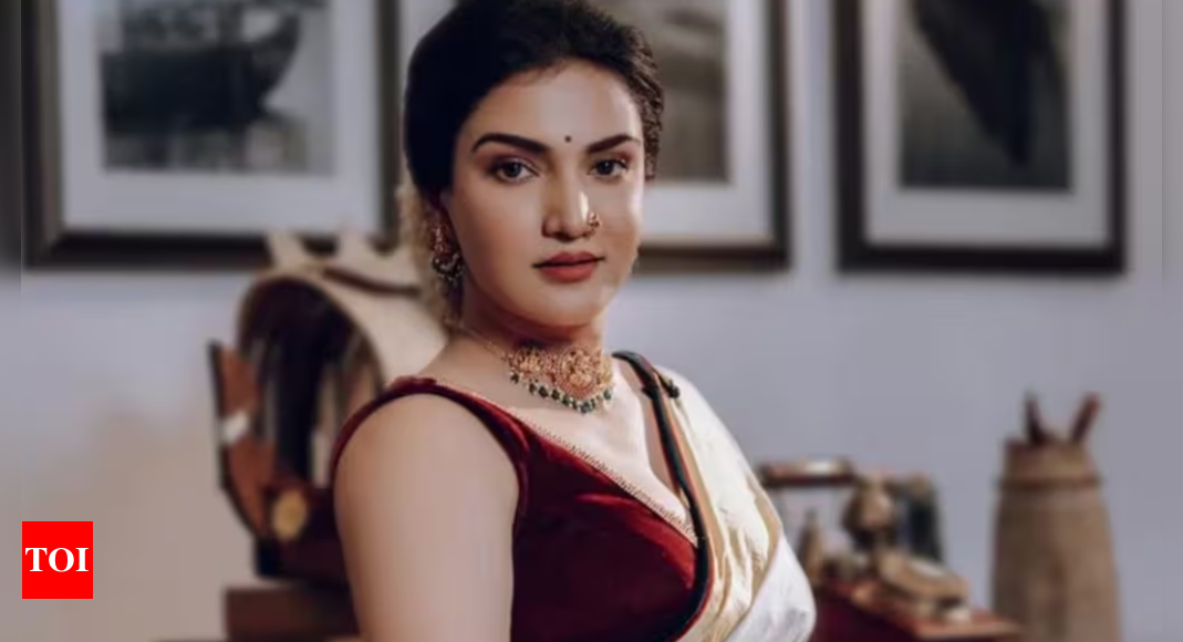 Malayalam actress Honey Rose alleges cyber harassment by Activist Rahul Easwar