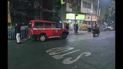 13 fines, 17 warnings for illegal parking along S Kol dhaba road