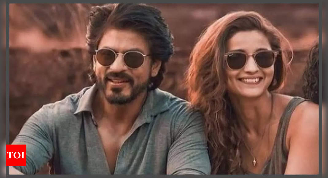 Did Shah Rukh Khan decline Dinesh Vijan's 'Chamunda' alongside Alia Bhatt? Here's what we know...