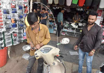 Nashik: Two-wheeler riders fix ‘anti-manja’ rods