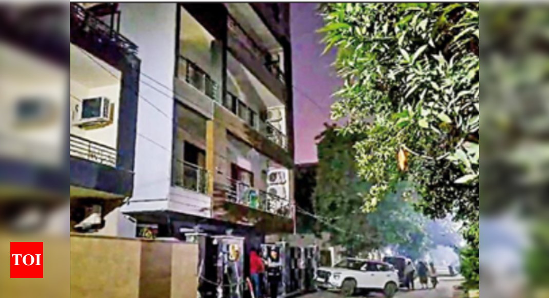 2 sisters who fell to death from 4th-floor balcony 2 days back didn’t work at house in Gurgaon