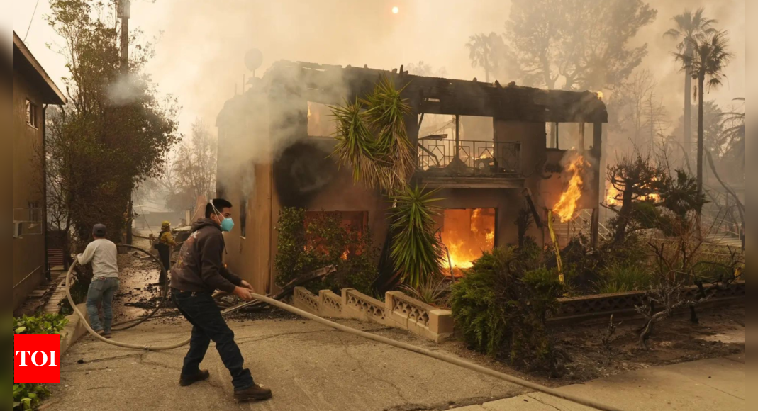 Wealthy residents turn to private firefighters for protection amid LA wildfires – Times of India