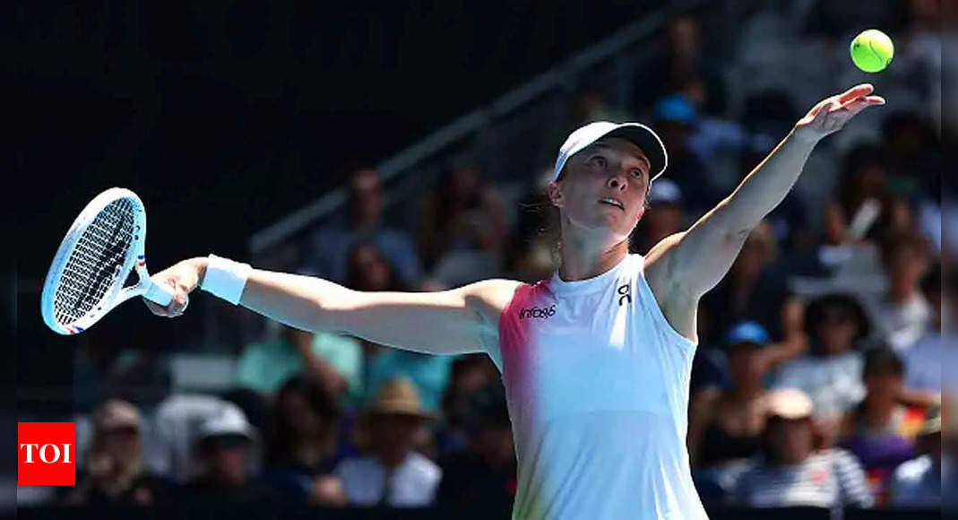 Australian Open 2025: Iga Swiatek battles past Katerina Siniakova to reach second round