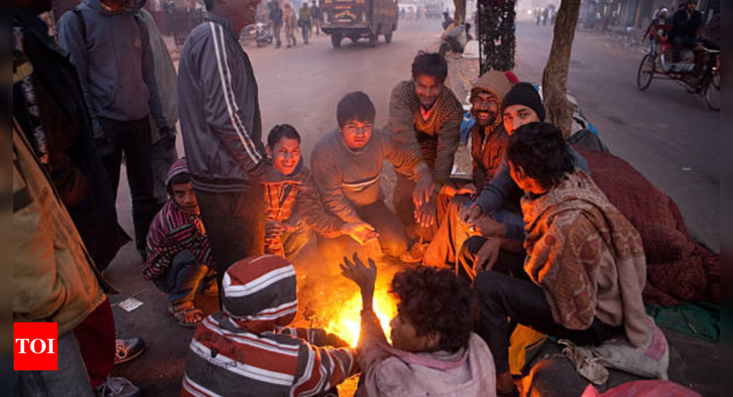 Delhi fog triggers orange alert, worsening air quality.