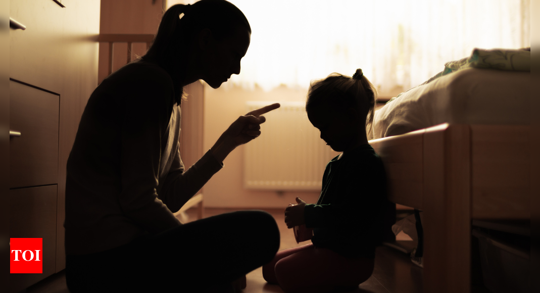 6 negative behaviours parents should let go immediately