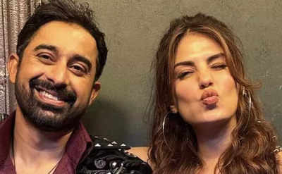 Roadies 20: Rannvijay Sinha praises Rhea Chakraborty for her gameplay in the show; says, “No wonder you won the last time”