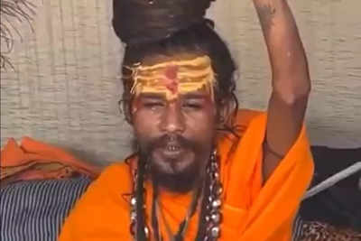 Viral: Mahakal Giri Baba beats YouTuber with tongs for 'nonsense' questions at Mahakumbh 2025