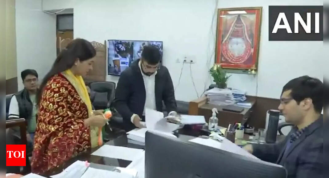 Delhi elections: Congress's Alka Lamba files nomination papers from ...
