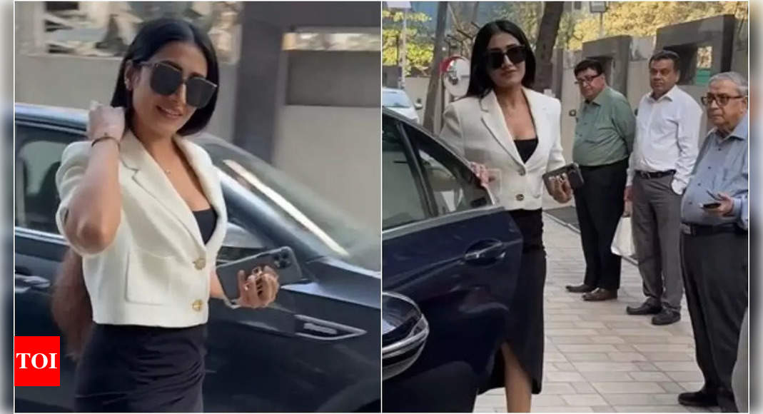 Dhanashree Verma asks paps to stop recording as she steps out amid divorce rumours with Yuzvendra Chahal