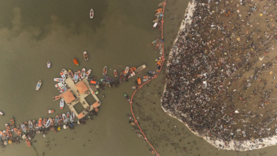 Record 3.5cr devotees take holy Sangam dip on Makar Sankranti