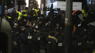 Second attempt to detain South Korea's impeached President Yoon, officials enter presidential compound