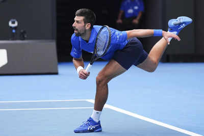 Novak Djokovic breaks Grand Slam record, advances to Australian Open third round